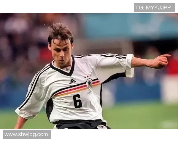 足球场上的8号传奇球星揭秘 他们如何在中场舞动全局