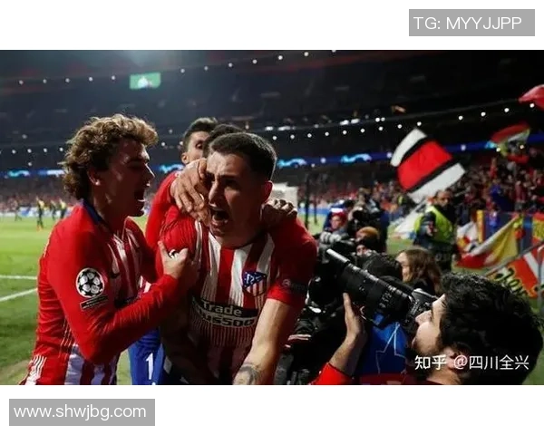 足球球星庆祝动作合集：盘点那些令人难忘的经典时刻与激情瞬间