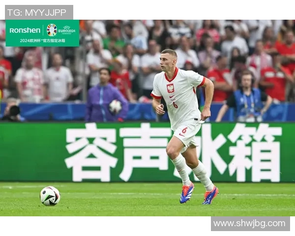 澳式足球巨星赛场争锋展现力量与智慧点燃绿茵激情